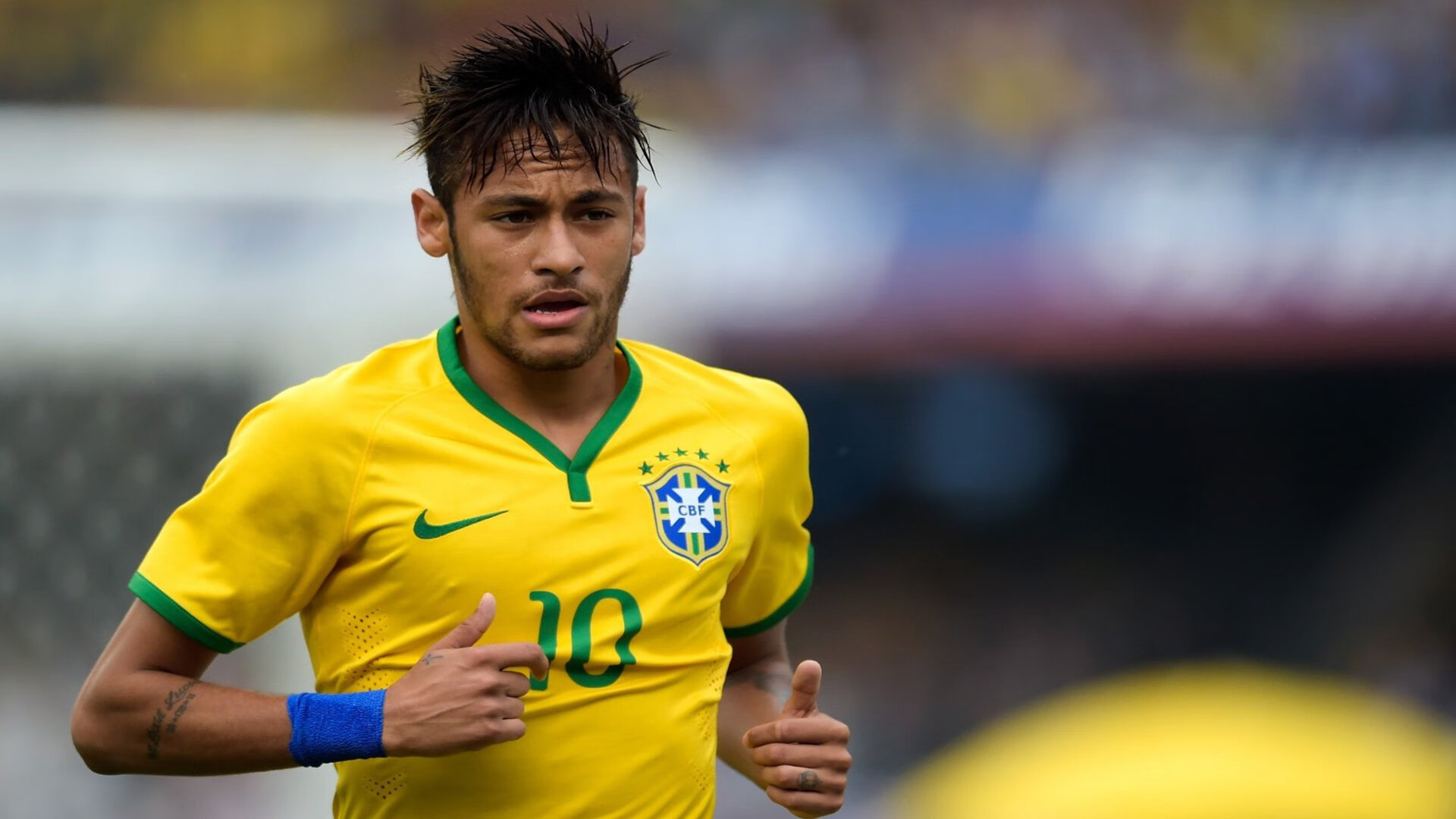 国际热身赛中国队迎战 球迷充满期待，国家队热身赛直播