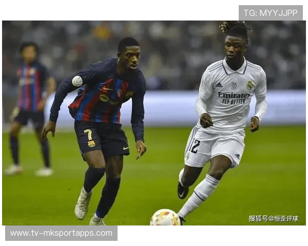 卡马文加中场抢断演练：预判与覆盖空间同步训练