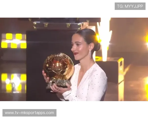 球迷赞扬邦马蒂女足团队精神与拼搏精神，球迷赞扬邦马蒂女足团队精神与拼搏精神的话