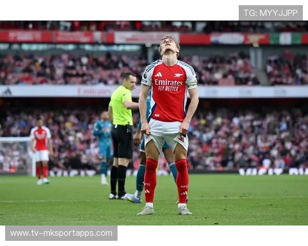 厄德高直塞穿针引线,阿森纳一脚送到脚下 厄德高直塞穿针引线,阿森纳一脚送到脚下